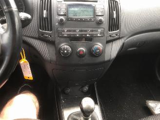 Hyundai I-30  picture 3