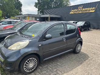 Peugeot 107  picture 4