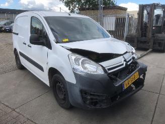skadebil auto Citroën Berlingo  2015/9