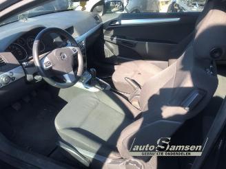 Opel Astra Astra H GTC (L08), Hatchback 3-drs, 2005 / 2011 1.4 16V Twinport picture 8