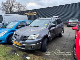Mitsubishi Outlander Outlander (CU), SUV, 2001 / 2007 2.0 16V 4x2 picture 4