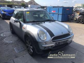 Salvage car Mini Mini Mini (R50/53), Hatchback, 2001 / 2007 1.6 16V One 2003/1