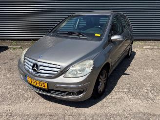skadebil auto Mercedes B-klasse  2006/5