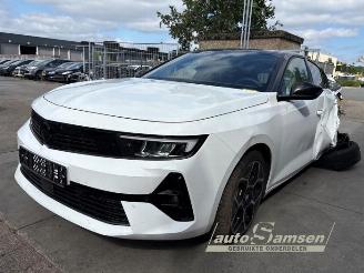 Dezmembrări autoturisme Opel Astra Astra L (F3/FB/FM/FP), Hatchback 5-drs, 2021 1.6 Plug-in Hybrid Turbo 16V 2023/9