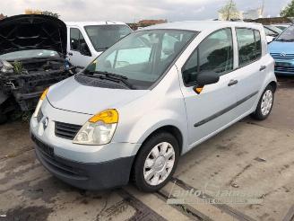 Coche siniestrado Renault Modus Modus/Grand Modus (JP), MPV, 2004 / 2012 1.4 16V 2004/12