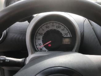 Citroën C1 C1 Hatchback 2005 / 2014 - 1.0 12V Hatchback  Benzine 998cc 50kW (68pk) FWD 2005-06/2014-09 (PMCFA; PMCFB; PNCFA; PNCFB) 1KRFE; CFB; 384F; CFA picture 8