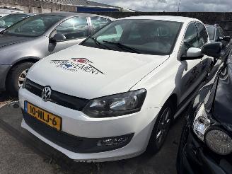 Damaged car Volkswagen Polo Engine defect - Polo V (6R) Hatchback 2009 / 2017 - 1.2 TDI 12V BlueMotion Hatchback  Diesel 1.199cc 55kW (75pk) FWD 2009-10/2014-05  CFWA 2010/1