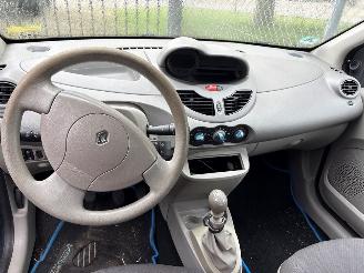 Renault Twingo Twingo II (CN) Hatchback 3-drs 2007 / 2014 - 1.2 Hatchback 2Dr Benzine 1.149cc 43kW (58pk) FWD 2007-03/2014-09 (CN0D) D7F800; EURO4 picture 7