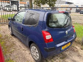 Renault Twingo Twingo II (CN) Hatchback 3-drs 2007 / 2014 - 1.2 Hatchback 2Dr Benzine 1.149cc 43kW (58pk) FWD 2007-03/2014-09 (CN0D) D7F800; EURO4 picture 4