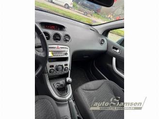 Uttjänta bilar auto Peugeot 308 308 SW (4E/H), Combi 5-drs, 2007 / 2014 1.6 16V THP 155 2010/8