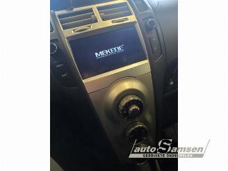Toyota Yaris Yaris II (P9), Hatchback, 2005 / 2014 1.0 12V VVT-i picture 12