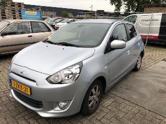 Avarii autoturisme Mitsubishi Space-star  2015/2