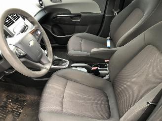 Chevrolet Aveo  picture 8