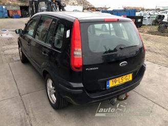 Vrakbiler auto Ford Fusion Fusion, Combi, 2002 / 2012 1.6 16V 2003/4