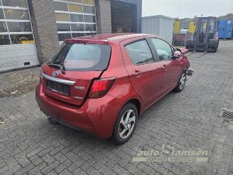 Toyota Yaris Yaris III (P13), Hatchback, 2010 / 2020 1.5 16V Hybrid picture 3