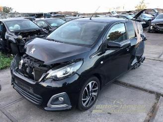 Vrakbiler auto Peugeot 108 108, Hatchback, 2014 1.2 VTi 12V 2015/11