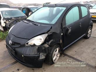 Vrakbiler auto Toyota Aygo Aygo (B10), Hatchback, 2005 / 2014 1.0 12V VVT-i 2008/8