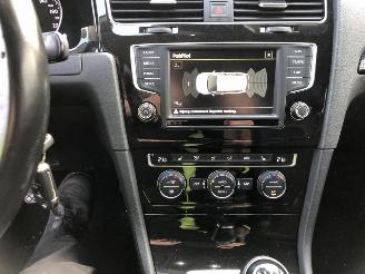 Volkswagen Golf  picture 12