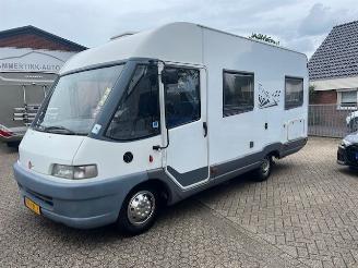 Schade camper Burstner  ELEGANCE I574  INTEGRALE  HEFBED  VAST BED. 1998/3