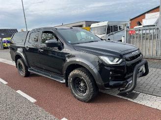 skadebil bedrijf Isuzu D-Max 1.9d 120kw V-CROSS Double Cab. 4wd Autom. Klima Euro6 2021/1