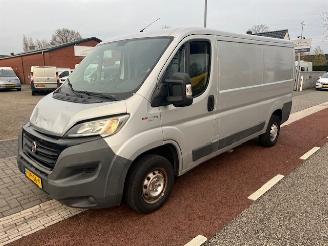 krockskadad bil bedrijf Fiat Ducato 2.3 MJ 96KW L2H1 LANG AIRCO KLIMA EURO6 2017/6
