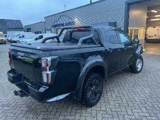 Isuzu D-Max 1.9d 120kw DOUBLE CAB.  V-CROSS  AUTOM. AIRCO KLIMA 4WD picture 4