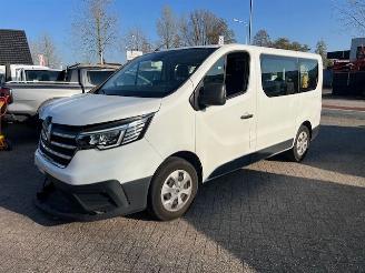 krockskadad bil auto Renault Trafic 2.0 DCI 110KW PASSENGER 9 PERS.  AUTOMAAT AIRCO KLIMA EURO6 2022/7