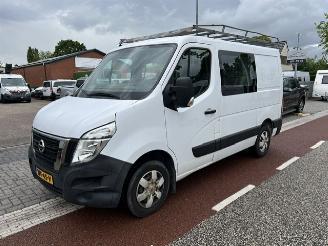 krockskadad bil bedrijf Renault Master NV400 2.3 DCI 100KW DC 5P L1H1 AIRCO KLIMA EURO6 2020/3