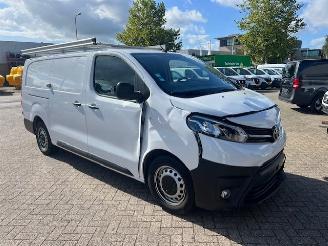 krockskadad bil bedrijf Toyota Proace 2.0 D-4D 106KW LONG WORKER AIRCO KLIMA 2024/4