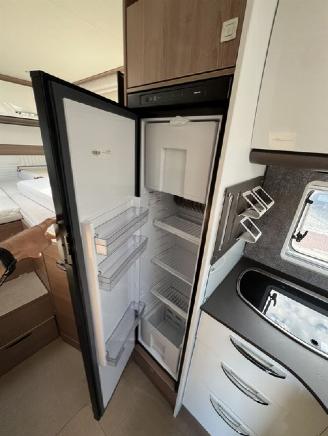 Burstner  BT6905 LYSEO  DUCATO AUTOMAAT  LENGTE BED GARAGE picture 13