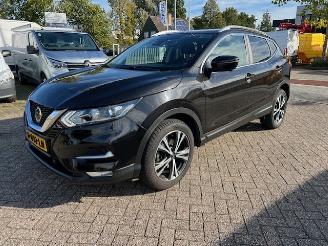 Vaurioauto  passenger cars Nissan Qashqai 1.3 DIG-T 117KW AUTOMAAT NAVI KLIMA  PANO 2020/3