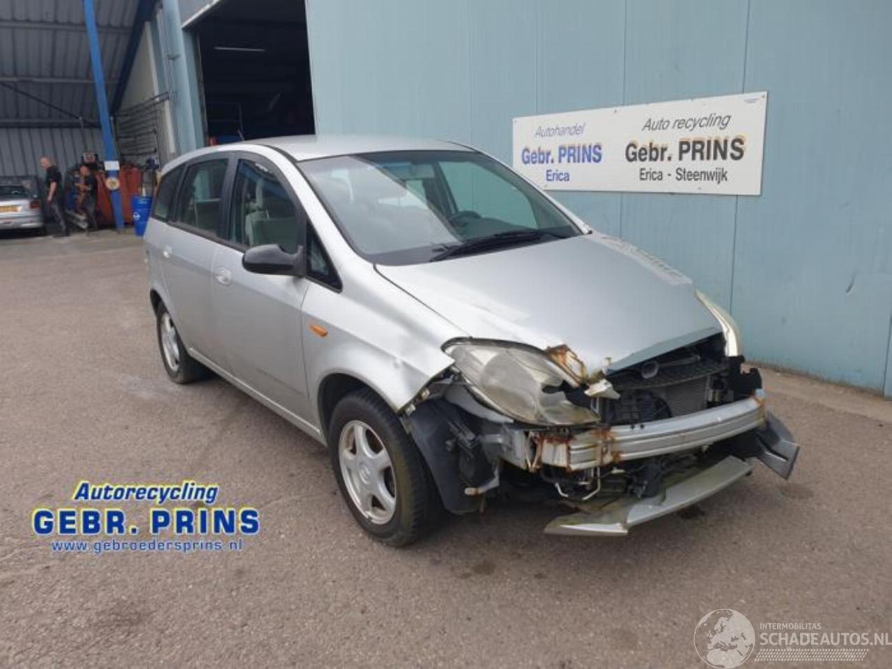 Landwind CV9 CV9, MPV, 2006 1.6 16V