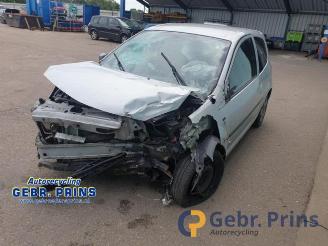 Salvage car Renault Twingo Twingo II (CN), Hatchback 3-drs, 2007 / 2014 1.5 dCi 90 FAP 2011/9