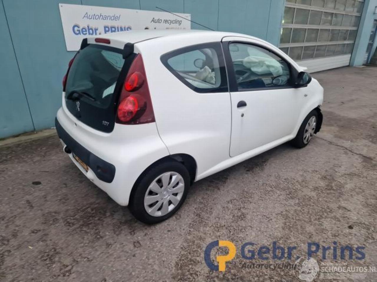 Peugeot 107 107, Hatchback, 2005 / 2014 1.0 12V