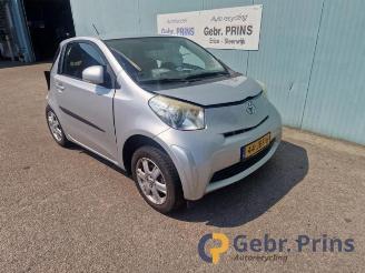 Sloopauto Toyota iQ iQ, Hatchback 3-drs, 2009 / 2015 1.0 12V VVT-i 2009/4