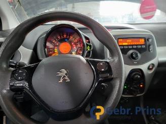 Peugeot 108 108, Hatchback, 2014 1.0 12V picture 10