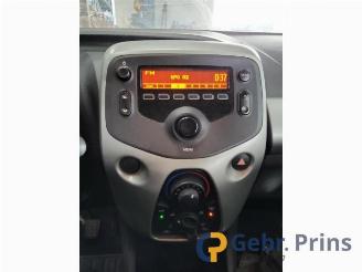 Peugeot 108 108, Hatchback, 2014 1.0 12V picture 8