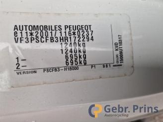 Peugeot 108 108, Hatchback, 2014 1.0 12V picture 6