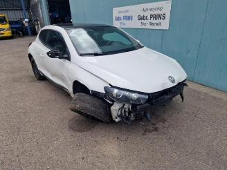 Coche siniestrado Volkswagen Scirocco Scirocco (137/13AD), Hatchback 3-drs, 2008 / 2017 1.4 TSI 122 16V 2011/4