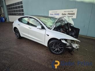 Tesla Model 3 Model 3, Sedan, 2017 RWD 60 kWh picture 2