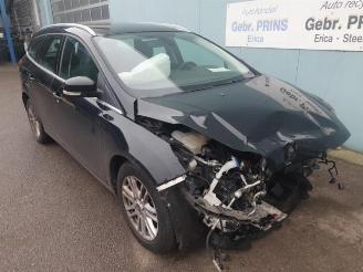 Vrakbiler auto Ford Focus Focus 3 Wagon, Combi, 2010 / 2020 1.0 Ti-VCT EcoBoost 12V 125 2013/10