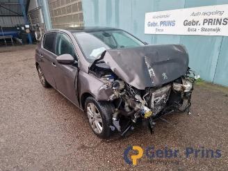 Peugeot 308 308 (L3/L8/LB/LH/LP), Hatchback 5-drs, 2013 / 2021 1.6 BlueHDi 120 picture 4