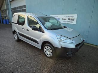 Coche siniestrado Peugeot Partner Partner (GC/GF/GG/GJ/GK), Van, 2008 / 2018 1.6 HDI 90 2013/1