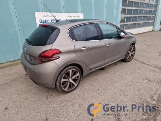 Vrakbiler auto Peugeot 208 208 I (CA/CC/CK/CL), Hatchback, 2012 / 2019 1.2 12V e-THP PureTech 110 2015/7