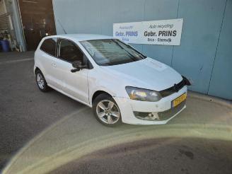 Coche siniestrado Volkswagen Polo Polo V (6R), Hatchback, 2009 / 2017 1.2 12V 2011/10