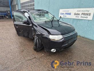 rozbiórka samochody osobowe Mitsubishi Outlander Outlander (GF/GG), SUV, 2012 / 2022 2.0 16V PHEV 4x4 2013/12