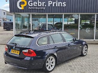 Schadeauto BMW 3-serie 325i 24V Combi/o  Benzine 2.497cc 160kW (218pk) RWD 2005/6