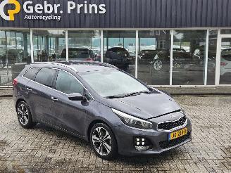 skadebil auto Kia Ceed GT-Line 1.0i T-GDi 12V 120 Combi/o  Benzine 998cc 88kW (120pk) FWD 2016/4