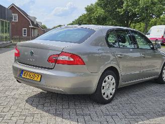 Skoda Superb 1.4 TSI 16V Hatchback  Benzine 1.390cc 92kW (125pk) FWD picture 3
