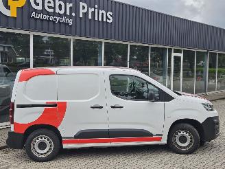 krockskadad bil bedrijf Citroën Berlingo 1.5 BlueHDi 75 Bestel  Diesel 1.499cc 55kW (75pk) FWD 2 2021/9